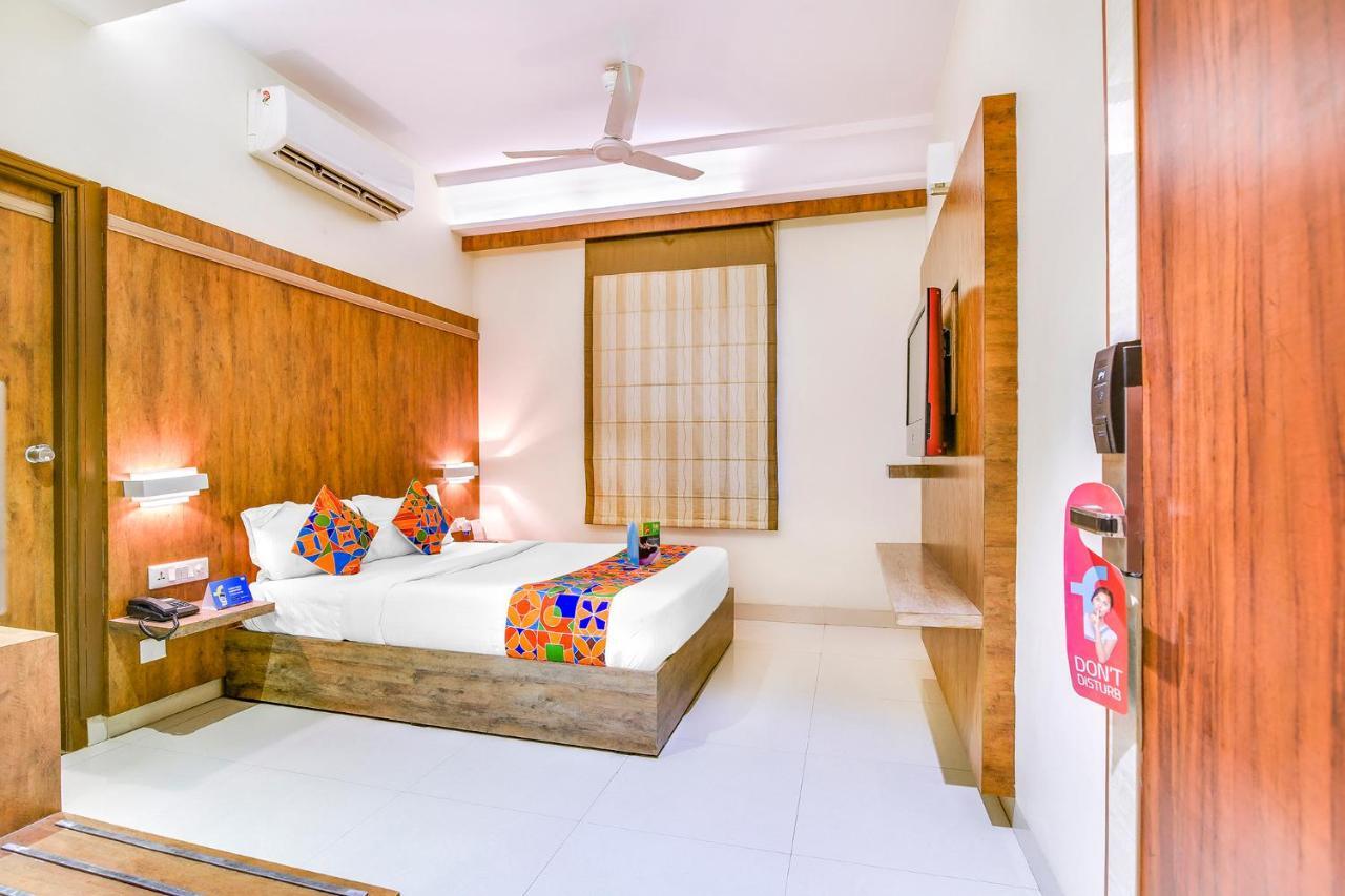 Fabhotel Arastu Nampally Hajdarábád Exteriér fotografie
